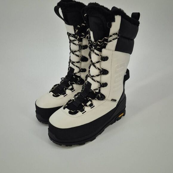 UGG Shasta Boot Tall White All gender Gore-Tex Size Women’s 6
